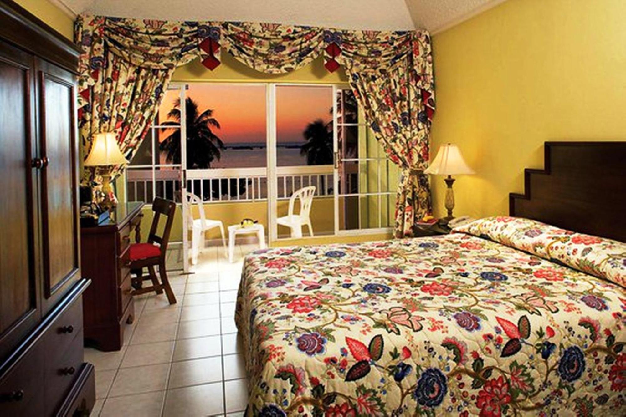 Rooms On The Beach Ocho Rios Esterno foto