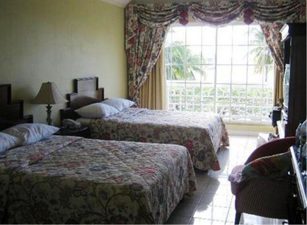 Rooms On The Beach Ocho Rios Esterno foto